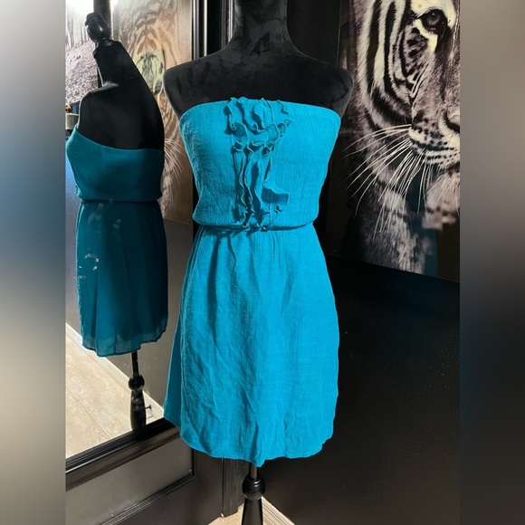 🔥3 for $25🔥 CUTE TEAL STRAPLESS DRESS WITH FRONT RUFFLES SZ L - Picture 1 of 5